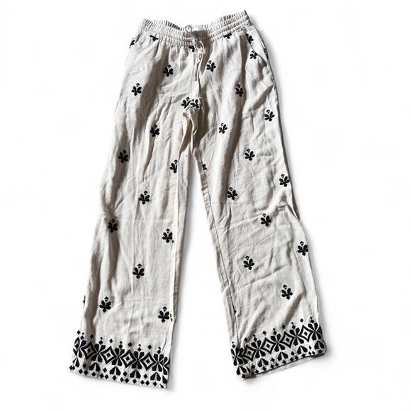 Zara Pants - Zara Women's Cream and Black Trousers  pants Size S